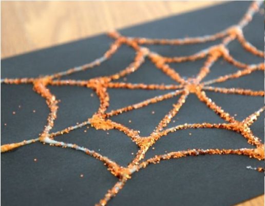 HALLOWEEN SPIDER WEBS